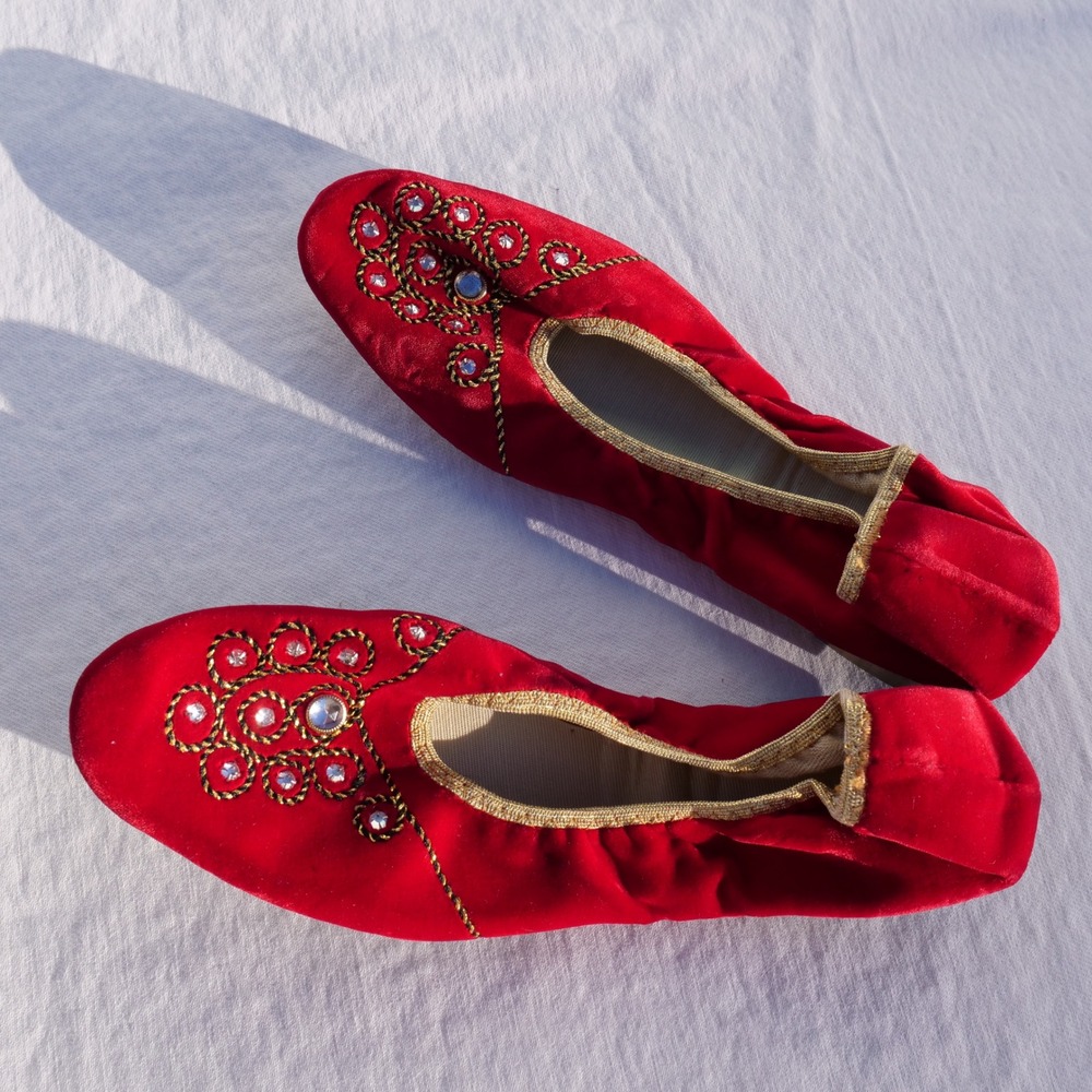 Glamorous 60s Mercury red velvet bejeweled house slippers